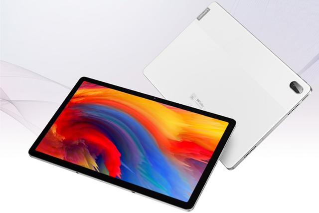 联想小新Pad Plus仅1399元起，2K屏+四扬声器，低价背后的真相？