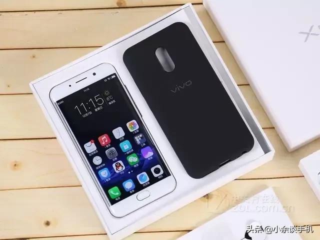 vivo Xplay6双曲面屏老旗舰，你还在用吗？